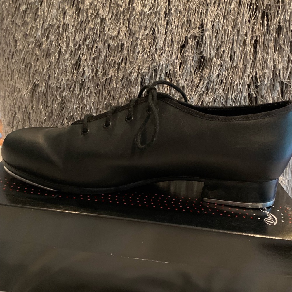 New black tap shoes!! Worn ONCE.